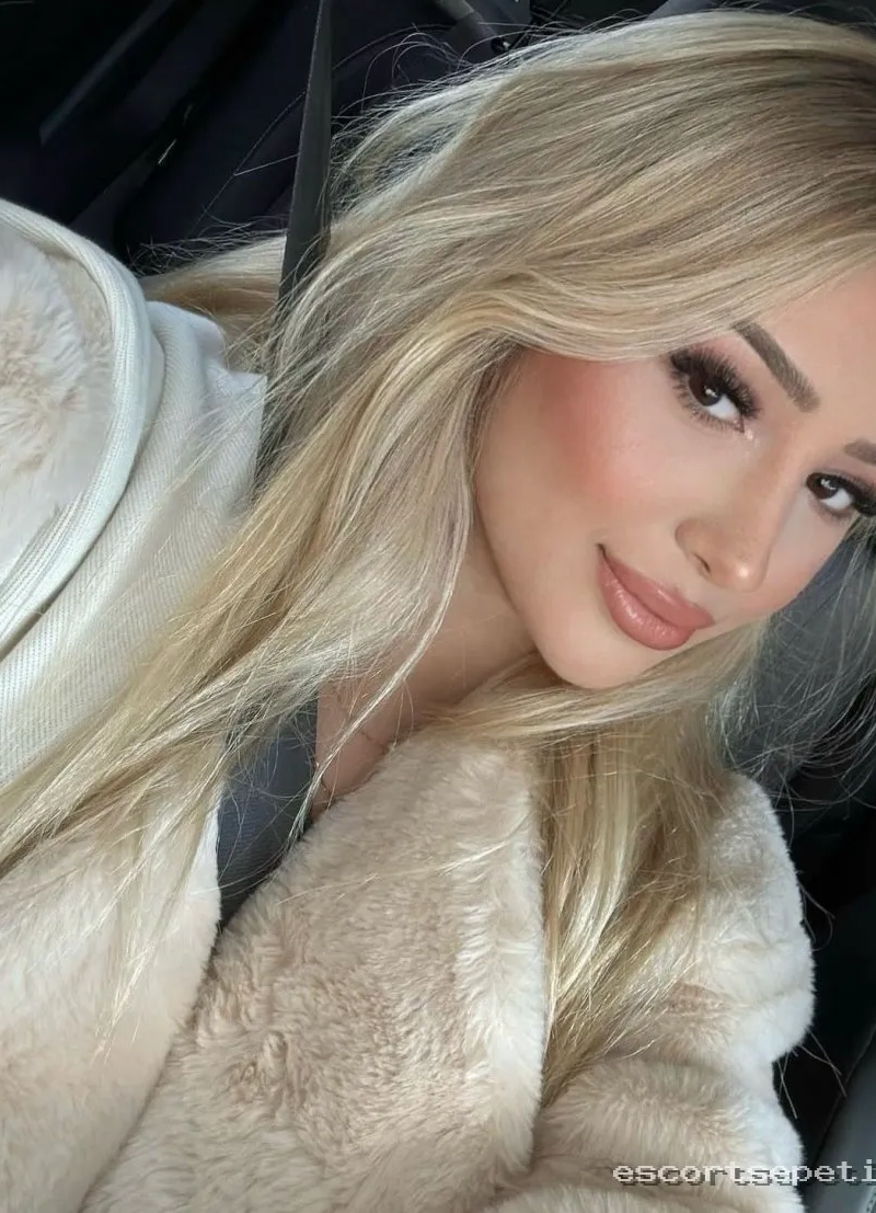 Esenler Menderes Escort Bayan 23